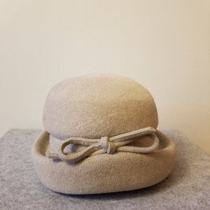 Vintage 100% wool hat
